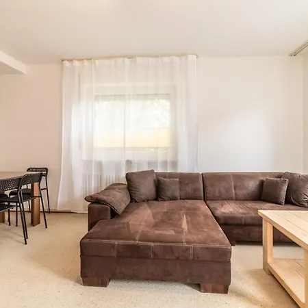 Monteurapartment I 6 Betten I Kueche I Waschmaschine I Balkon I Garten Darmstadt