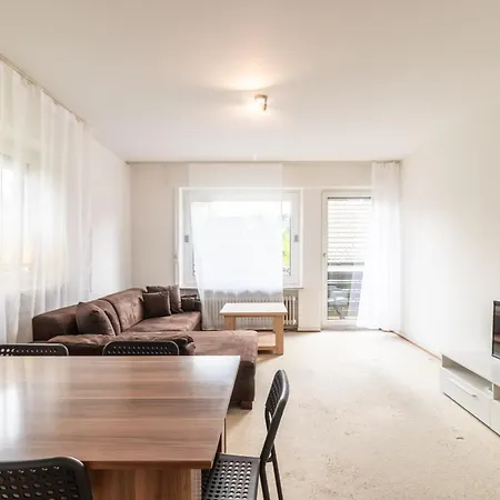 Apartment Monteurapartment I 6 Betten I Kueche I Waschmaschine I Balkon I Garten *