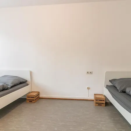 Monteurapartment I 6 Betten I Kueche I Waschmaschine I Balkon I Garten Darmstadt